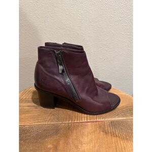 Frye purple plum Brielle Zip Peep Bootie size 9.5